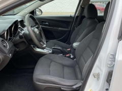 Used 2016 Chevrolet Cruze Limited 4d Sedan LT w/1LT Auto at Paradise Motors near Lansing, MI
