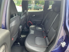 Used 2016  Jeep Renegade 4d SUV 4WD Trailhawk at Paradise Motors near Lansing, MI