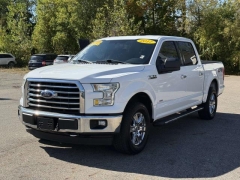 Used 2017  Ford F-150 4WD SuperCrew XLT 5 1/2 at Paradise Motors near Lansing, MI