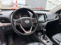 Used 2016  Jeep Cherokee 4d SUV 4WD Limited V6 at Paradise Motors near Lansing&comma; MI