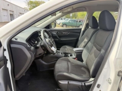 Used 2019  Nissan Rogue 4d SUV AWD S at Paradise Motors near Lansing&comma; MI