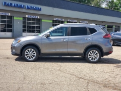 Used 2018  Nissan Rogue 4d SUV AWD SV at Paradise Motors near Lansing&comma; MI