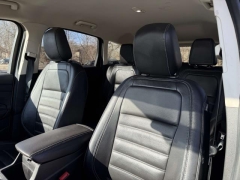Used 2018  Ford Escape 4d SUV FWD SEL at Paradise Motors near Lansing&comma; MI