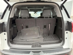 Used 2017  GMC Acadia 4d SUV AWD SLT-2 at Paradise Motors near Lansing&comma; MI