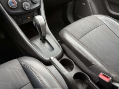 Used 2018  Chevrolet Trax 4d SUV FWD LT at Paradise Motors near Lansing&comma; MI