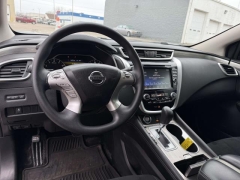 Used 2017  Nissan Murano 4d SUV FWD Platinum at Paradise Motors near Lansing&comma; MI