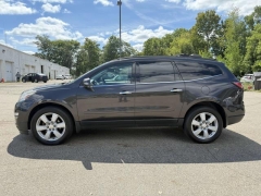 Used 2016  Chevrolet Traverse 4d SUV AWD LT w/1LT at Paradise Motors near Lansing, MI