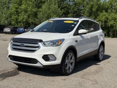 Used 2017  Ford Escape 4d SUV 4WD Titanium at Paradise Motors near Lansing&comma; MI