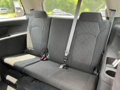 Used 2015 GMC Acadia 4d SUV AWD SLE-2 at Paradise Motors near Lansing, MI