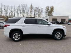 Used 2018  Chevrolet Traverse 4d SUV FWD LT Cloth w/1LT at Paradise Motors near Lansing, MI
