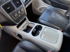 Used 2019  Dodge Grand Caravan 4d Wagon SXT at Paradise Motors near Lansing&comma; MI