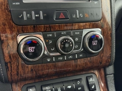 Used 2014  Chevrolet Traverse 4d SUV AWD LT2 at Paradise Motors near Lansing&comma; MI