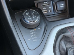 Used 2017  Jeep Cherokee 4d SUV 4WD Trailhawk V6 at Paradise Motors near Lansing&comma; MI