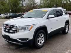 Used 2018 GMC Acadia 4d SUV AWD SLT-1 at Paradise Motors near Lansing, MI
