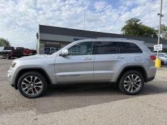 Used 2018  Jeep Grand Cherokee 4d SUV 4WD Limited V6 at Paradise Motors near Lansing&comma; MI