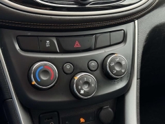 Used 2018  Chevrolet Trax 4d SUV FWD LT at Paradise Motors near Lansing&comma; MI