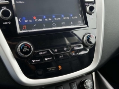 Used 2017  Nissan Murano 4d SUV AWD Platinum &lpar;2017&period;5&rpar; at Paradise Motors near Lansing&comma; MI