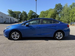 Used 2018  Chevrolet Cruze 4d Sedan LT Auto at Paradise Motors near Lansing&comma; MI