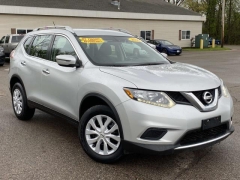 Used 2016 Nissan Rogue 4d SUV AWD S at Paradise Motors near Lansing, MI