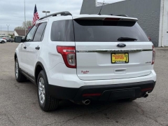 Used 2013  Ford Explorer 4d SUV FWD at Paradise Motors near Lansing&comma; MI