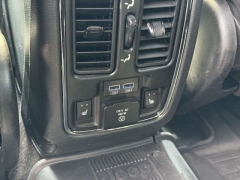 Used 2017  Jeep Grand Cherokee 4d SUV 4WD Limited at Paradise Motors near Lansing&comma; MI
