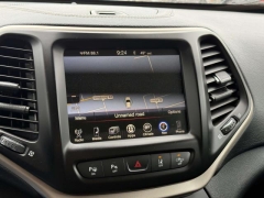 Used 2016  Jeep Cherokee 4d SUV 4WD Limited V6 at Paradise Motors near Lansing&comma; MI