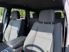 Used 2018  Jeep Grand Cherokee 4d SUV 4WD Laredo at Paradise Motors near Lansing&comma; MI