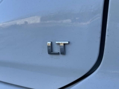 Used 2021  Chevrolet Equinox FWD 4dr LT w&sol;1LT at Paradise Motors near Lansing&comma; MI