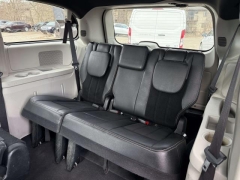 Used 2017  Dodge Grand Caravan 4d Wagon SE at Paradise Motors near Lansing&comma; MI