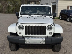 Used 2015  Jeep Wrangler Unlimited 4d Convertible Sahara at Paradise Motors near Lansing&comma; MI