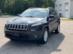 Used 2015 Jeep Cherokee 4d SUV 4WD Latitude at Paradise Motors near Lansing, MI