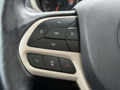 Used 2017  Jeep Cherokee 4d SUV FWD Limited V6 at Paradise Motors near Lansing&comma; MI