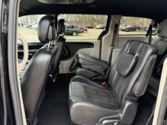 Used 2017  Dodge Grand Caravan 4d Wagon SE at Paradise Motors near Lansing&comma; MI