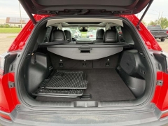 Used 2019  Jeep Cherokee 4d SUV 4WD Trailhawk 3&period;2L at Paradise Motors near Lansing&comma; MI