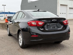 Used 2018  Chevrolet Cruze 4d Sedan LT Auto at Paradise Motors near Lansing&comma; MI