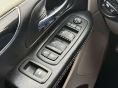Used 2019  Dodge Grand Caravan 4d Wagon SXT at Paradise Motors near Lansing&comma; MI