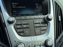 Used 2017  Chevrolet Equinox 4d SUV FWD LT at Paradise Motors near Lansing&comma; MI