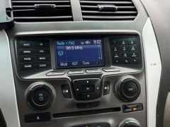 Used 2013  Ford Explorer 4d SUV FWD at Paradise Motors near Lansing&comma; MI