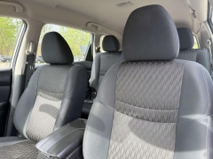Used 2019  Nissan Rogue 4d SUV AWD S at Paradise Motors near Lansing&comma; MI
