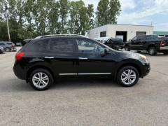 Used 2012 Nissan Rogue 4d SUV FWD SV at Paradise Motors near Lansing, MI