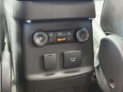 Used 2015  Ford Explorer 4d SUV 4WD Limited at Paradise Motors near Lansing&comma; MI