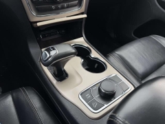 Used 2015  Jeep Grand Cherokee 4d SUV 4WD Limited at Paradise Motors near Lansing&comma; MI