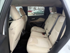 Used 2017  Jeep Cherokee 4d SUV 4WD Sport I4 Altitude at Paradise Motors near Lansing&comma; MI