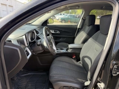 Used 2017  Chevrolet Equinox 4d SUV FWD LT at Paradise Motors near Lansing&comma; MI