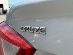 Used 2016  Chevrolet Cruze 4d Sedan LT Auto at Paradise Motors near Lansing, MI