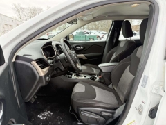 Used 2017  Jeep Cherokee 4d SUV 4WD Sport I4 at Paradise Motors near Lansing&comma; MI