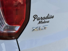 Used 2017  Ford Explorer 4d SUV 4WD XLT at Paradise Motors near Lansing, MI