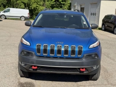 Used 2017  Jeep Cherokee 4d SUV 4WD Trailhawk V6 at Paradise Motors near Lansing&comma; MI