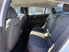 Used 2019  Chevrolet Cruze 4d Sedan LT at Paradise Motors near Lansing&comma; MI