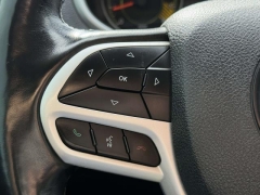 Used 2018  Jeep Cherokee 4d SUV 4WD Trailhawk V6 at Paradise Motors near Lansing&comma; MI